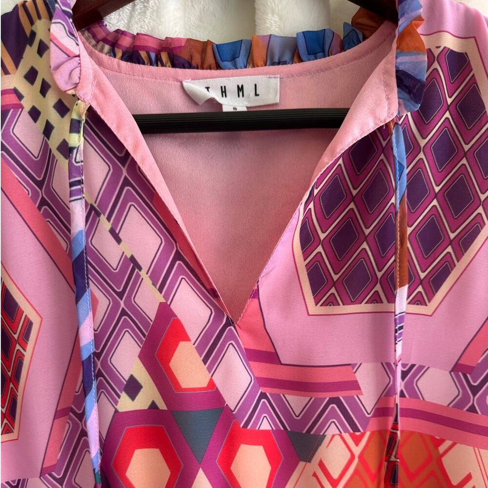 THML Anthropologie Abstract Short Sleeve Dress Small Tiered Skirt - Picture 3 of 9